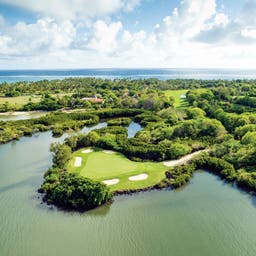mauritius-poste-de-facq-constance-belle-mare-plage-golfplatz-der-atc-mru03108b-s23-10-f-indischer-ozean.jpg