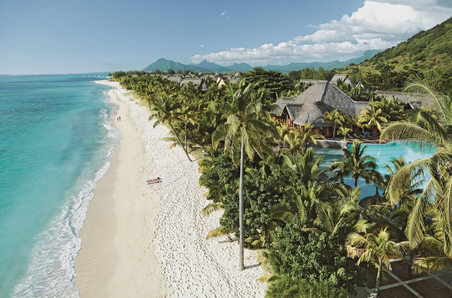 Paar am Strand auf Mauritius