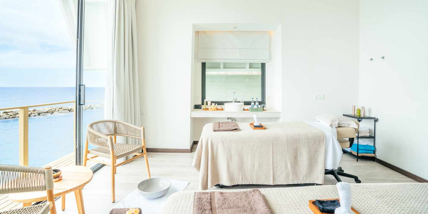 Ein Overwater-Spa im ananea Madivaru Maldives