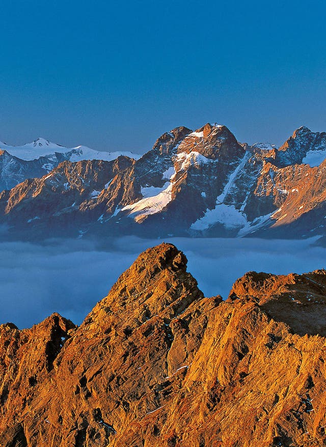 Hotel in Tirol buchen Berge in den Tiroler Alpen