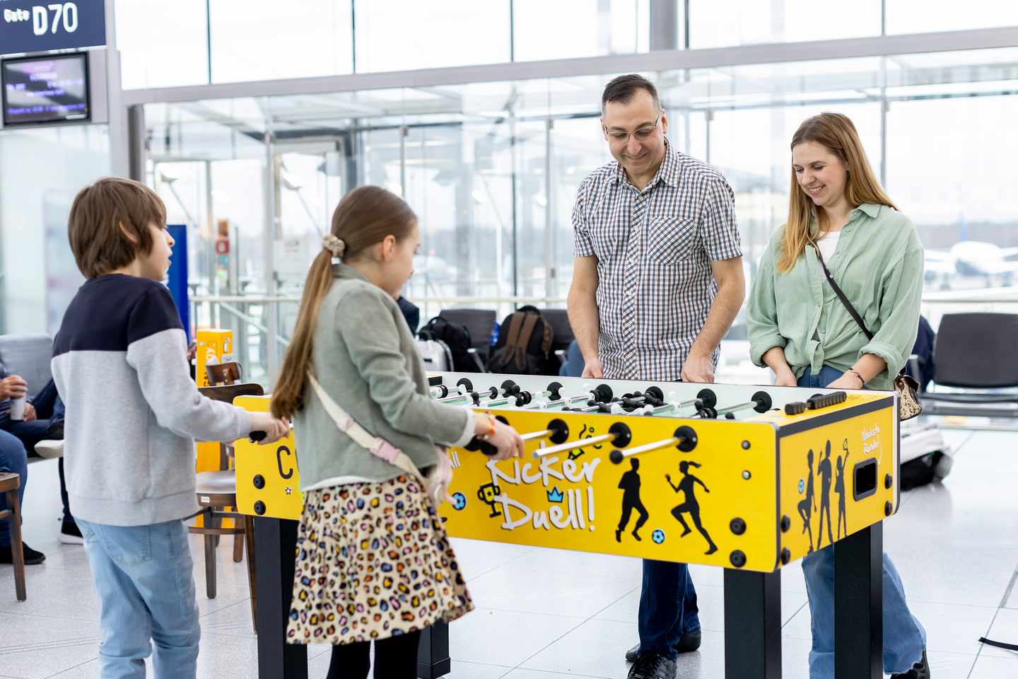 Familien am Köln Bonn Airport