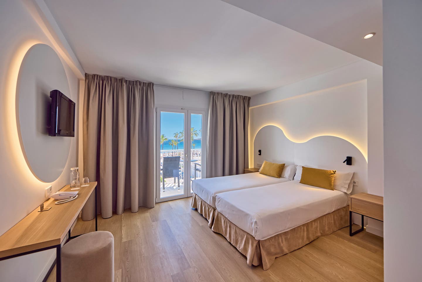 Wohnbeispiel Doppelzimmer Poolblick