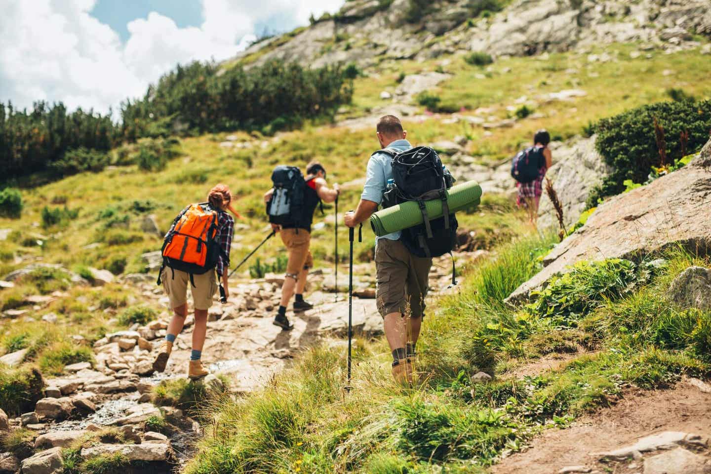 Mit der richtigen Ausrüstung unterwegs: Erlebnisreiches Wandern