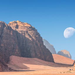 jordanien-wadi-rum-klein-g-1144111064.jpg