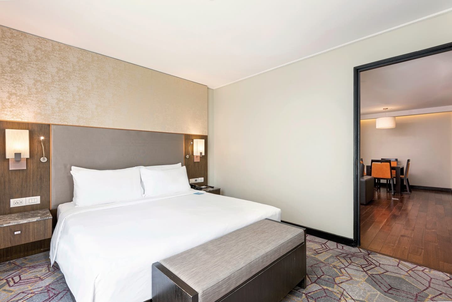 Wbsp. One Bedroom Suite with Balcony