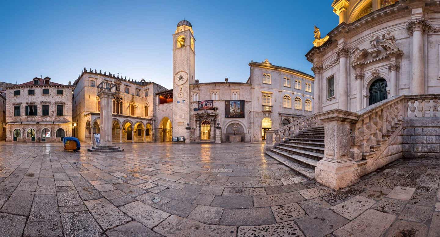 Die Altstadt von Dubrovnik  bei Nacht 