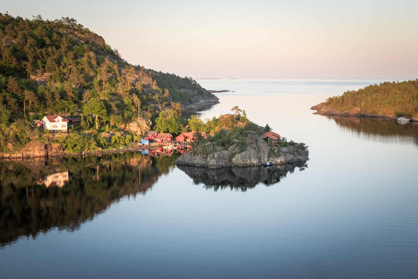 Sonnenuntergänge in Norwegen zur besten Reisezeit genießen