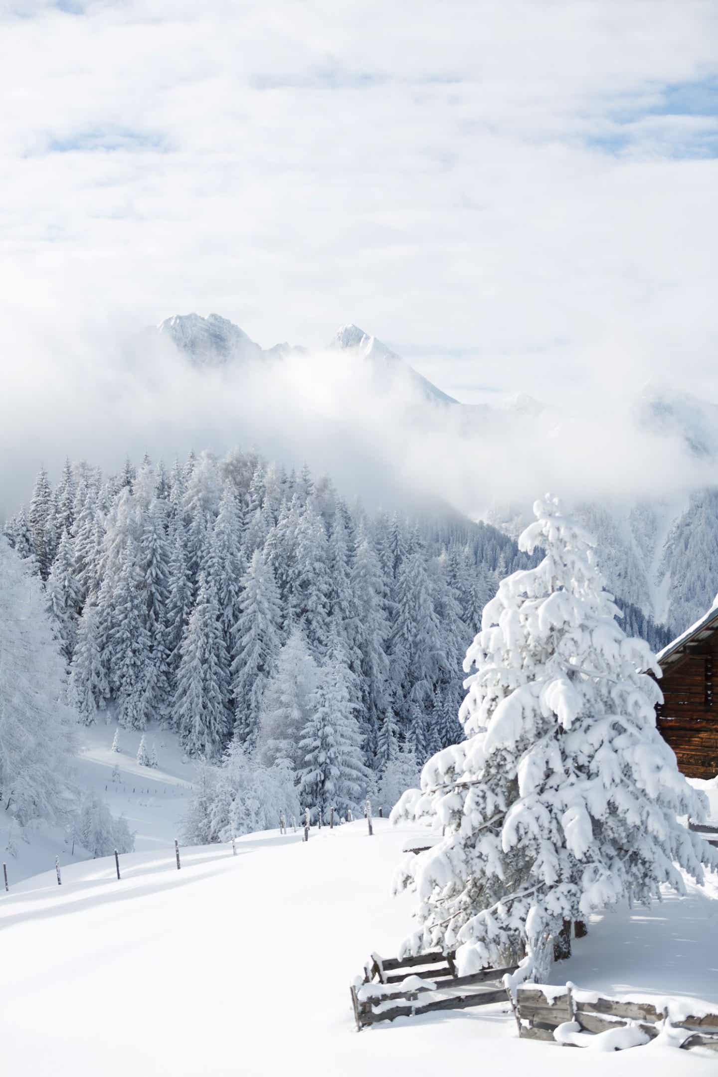 Verschneite Landschaft in Österreich 