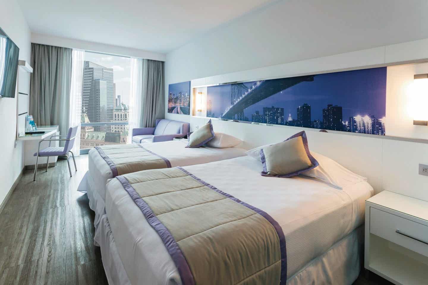 Schönste Hotels New York: Komfortabel schlafen im Big Apple Blick in ein Zimmer des Riu Plaza New York Times Square