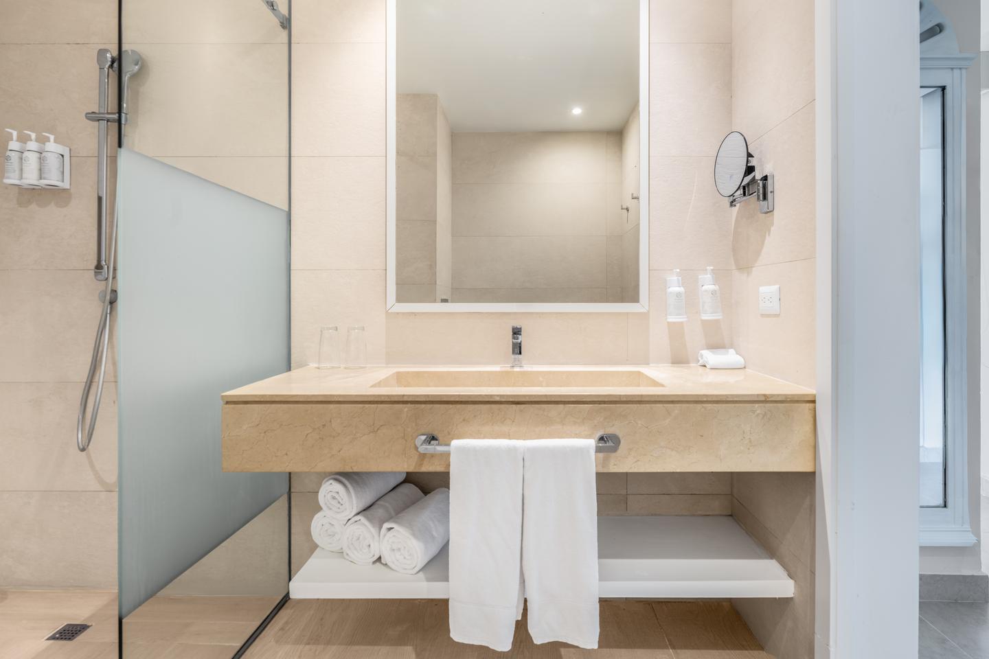 Juniorsuite Oceanfront Badezimmer