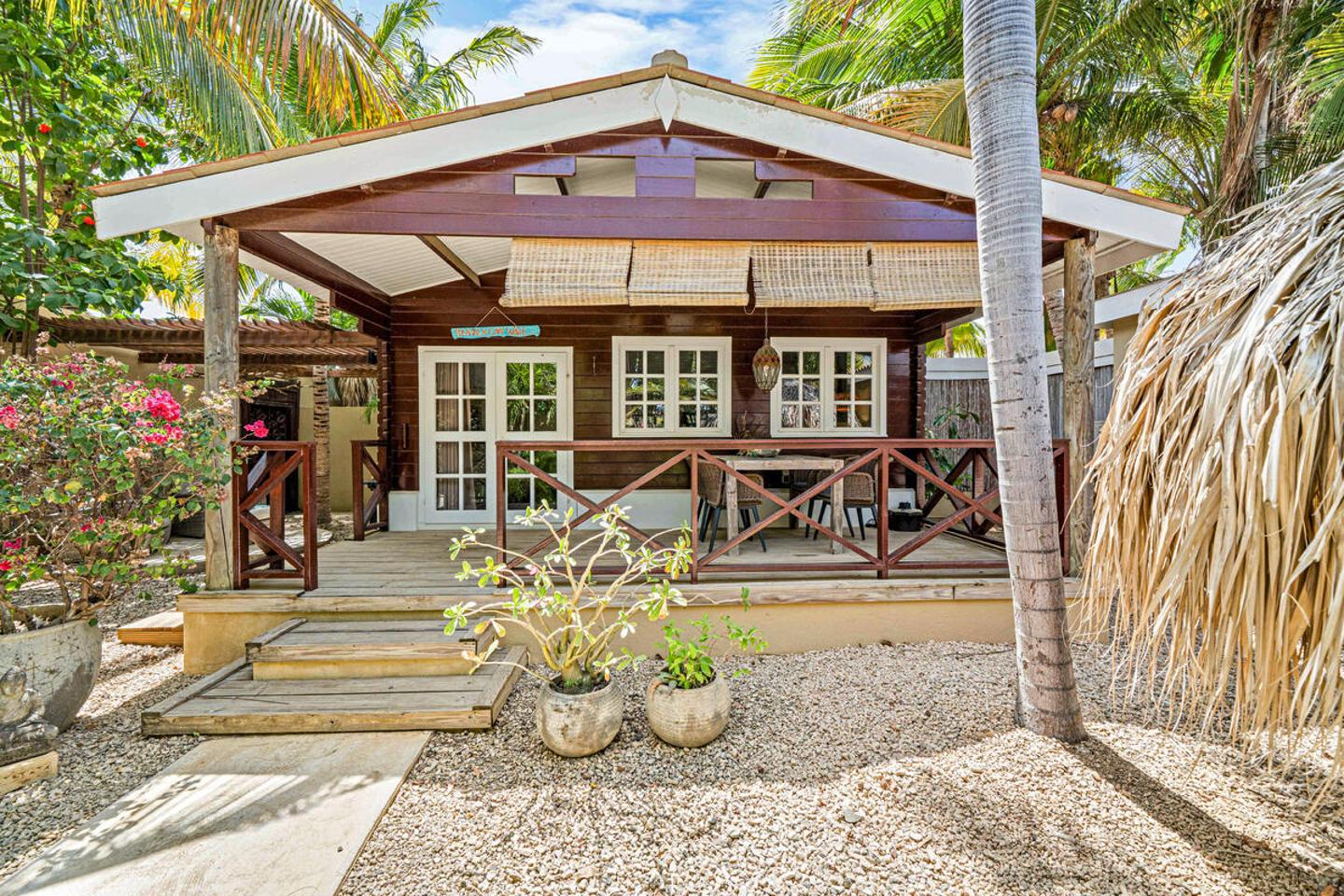 Wohnbeispiel Superior Cottage with Jacuzzi