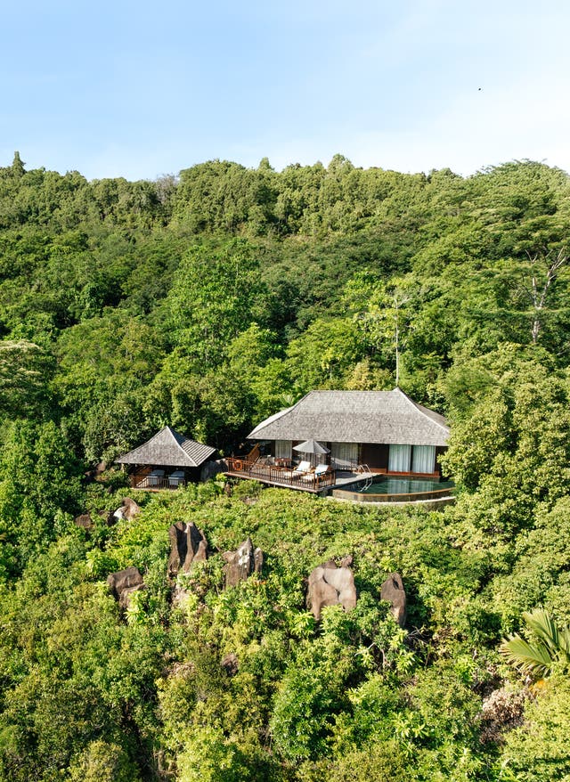 Die schönsten Hotels und Rundreisen Dertour Deluxe: Urlaub auf den Seychellen im Hotel Constance Ephelia