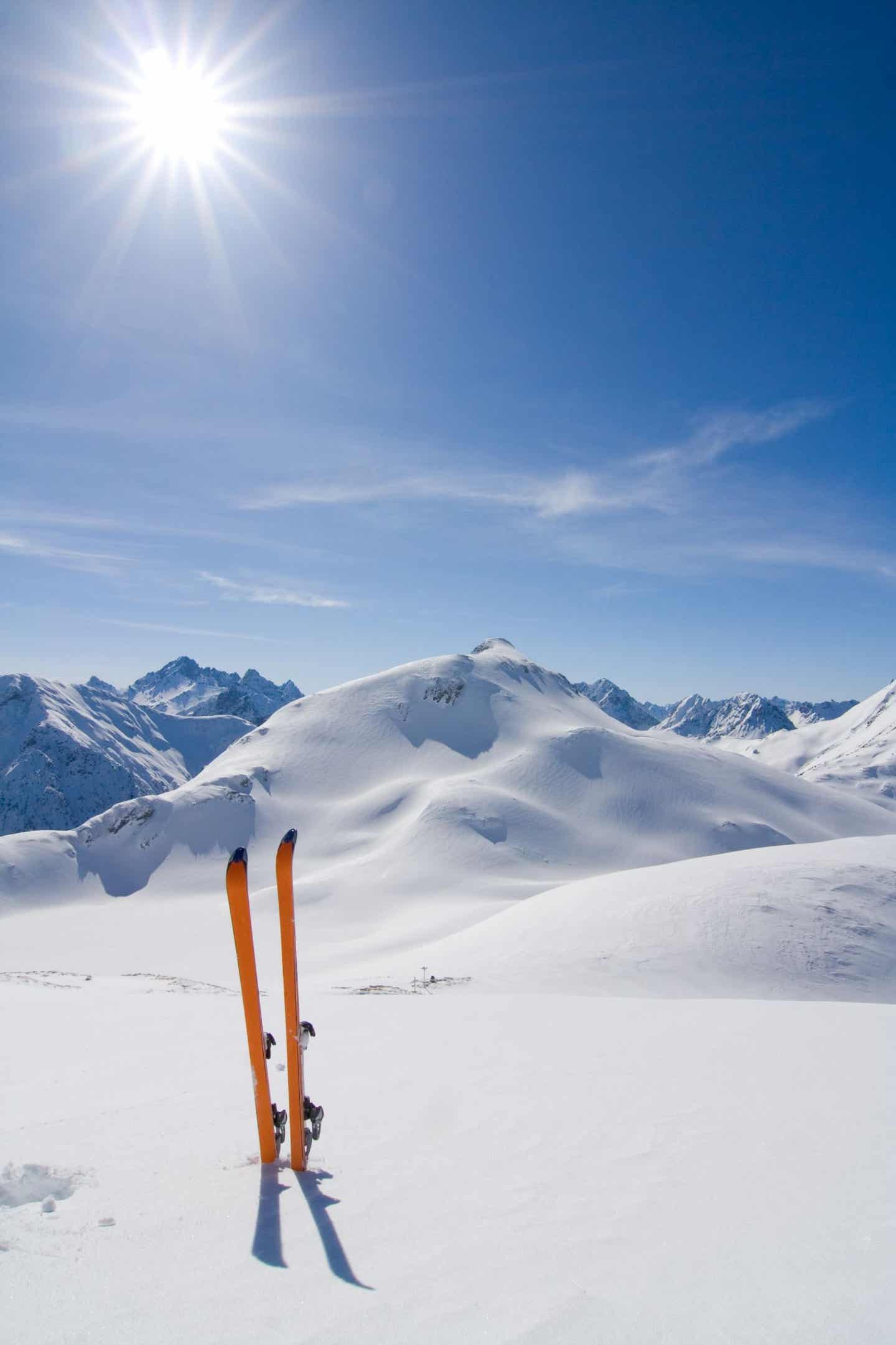 Skier im Schnee