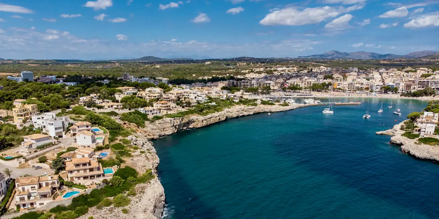 Blick auf die Bucht von Porto Cristo im Urlaub in Cala Millor
