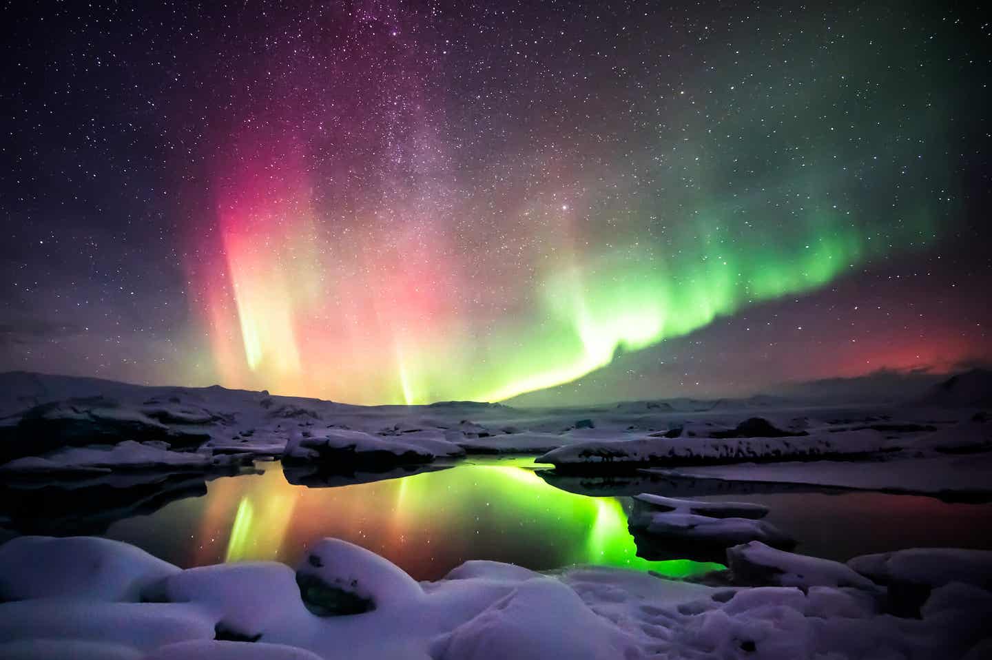 Grönlands Polarlichter im Eis der Diskobucht