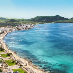 spanien-mallorca-cala-millor-bucht-g-1717115475-2.jpg