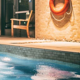 Hotels mit Pool in Köln