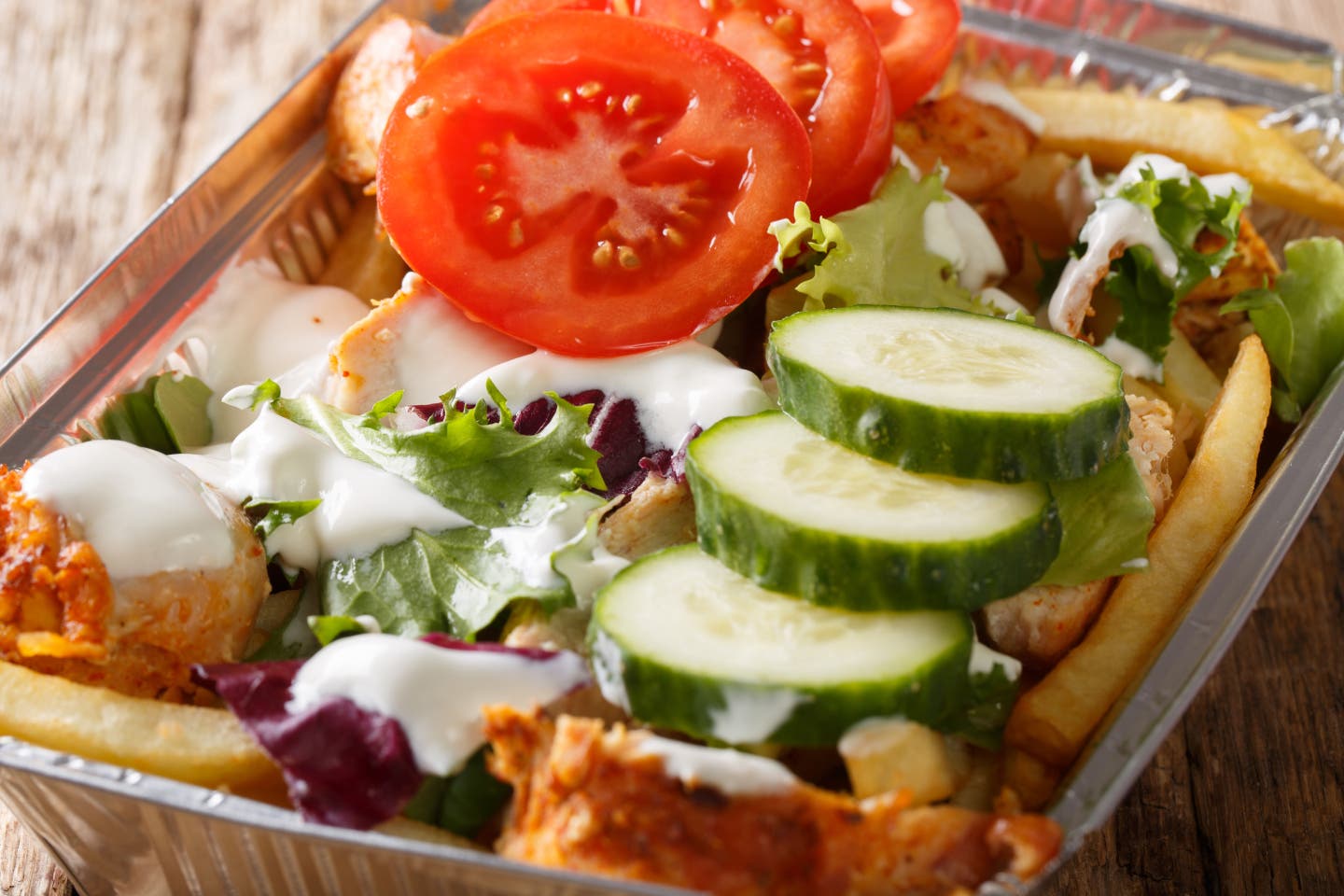 Kapsalon: niederländischer Snack mit Pommes