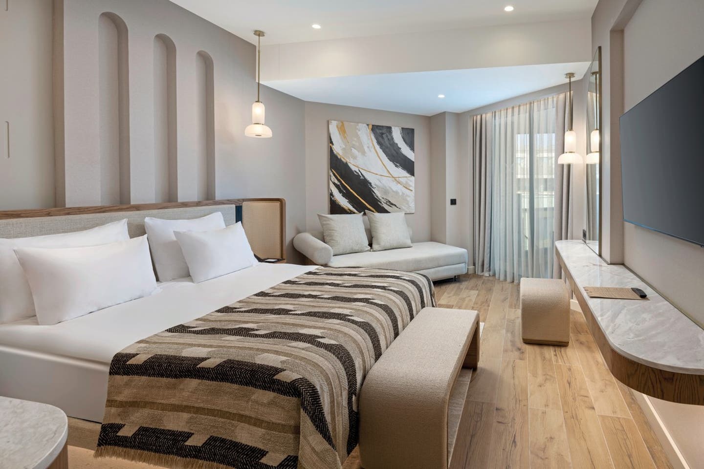 Wohnbeispiel Doppelzimmer Deluxe Poolzugang über Treppen