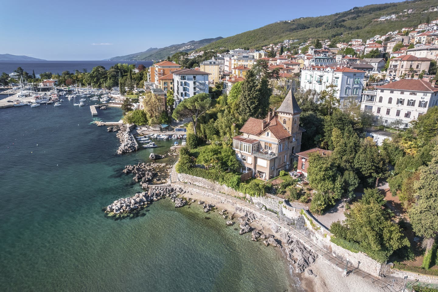 Kroatien beste Reisezeit: Blick auf die Kvarner-Bucht