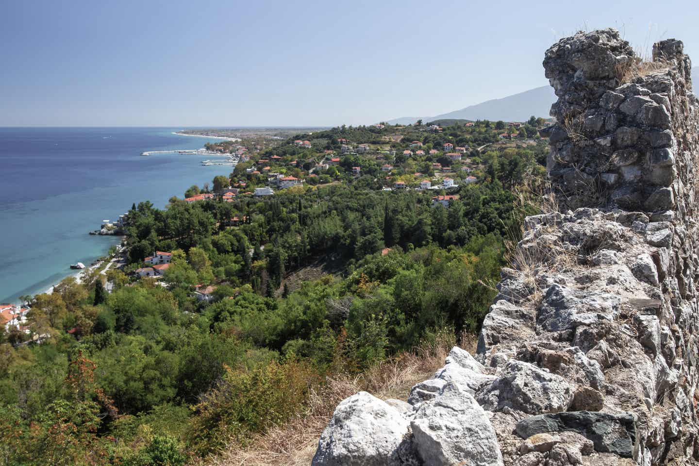 Chalkidiki Sehenswürdigkeiten: Blick auf St. Paul auf Kassandra