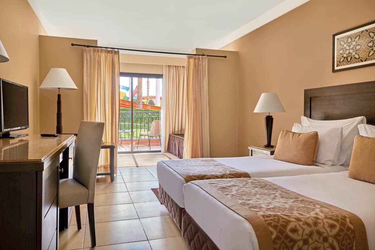 Wohnbeispiel Familienzimmer Gartenblick