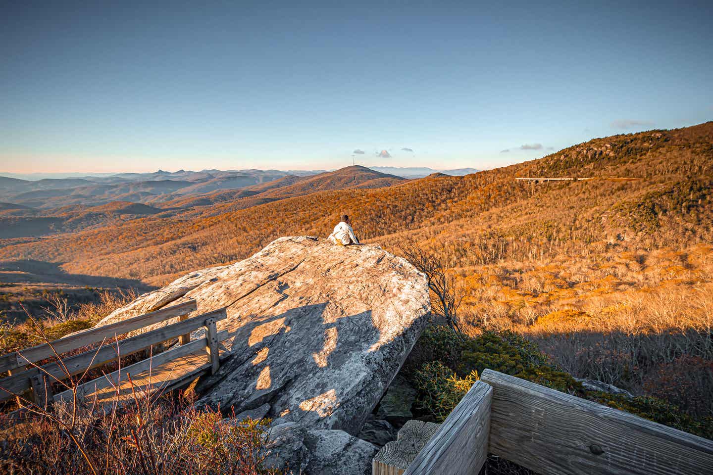 USA: Blue Ridge Parkway in der Herbstsaison