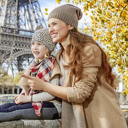 paris-mutter-tochter-g-622184812.jpg