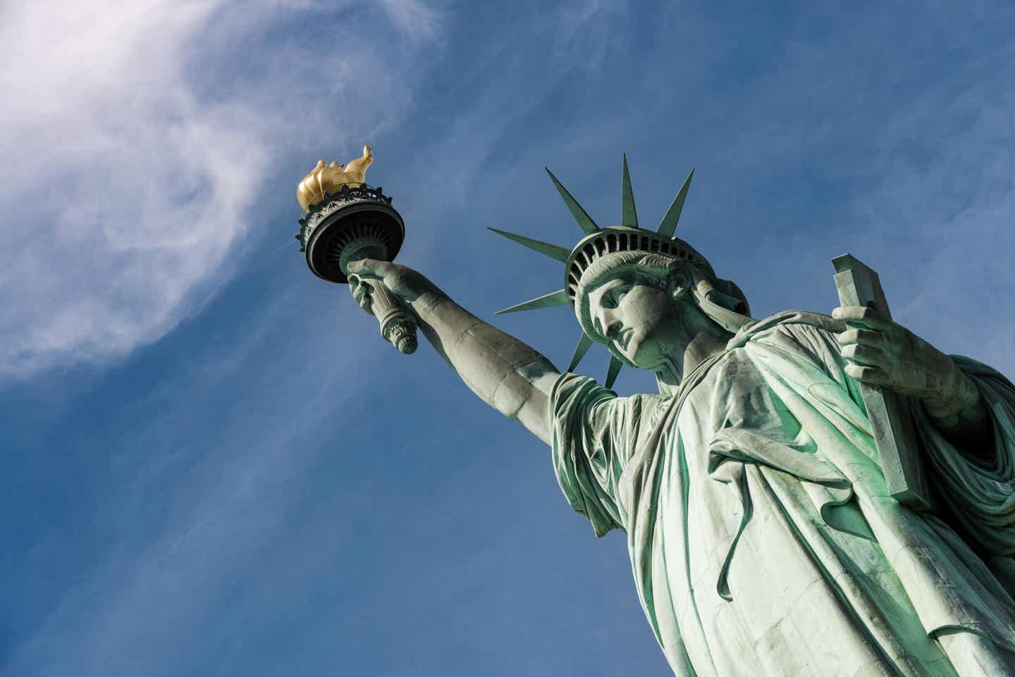 New Yorks Sehenswürdigkeiten: Die Freiheitsstatue ist das Wahrzeichen der Weltstadt.