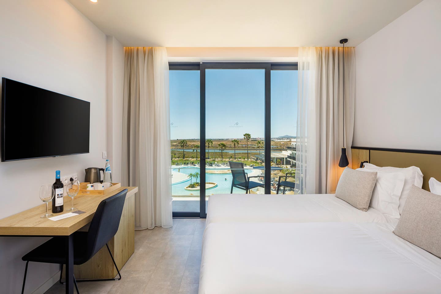 Wohnbeispiel Doppelzimmer Poolblick