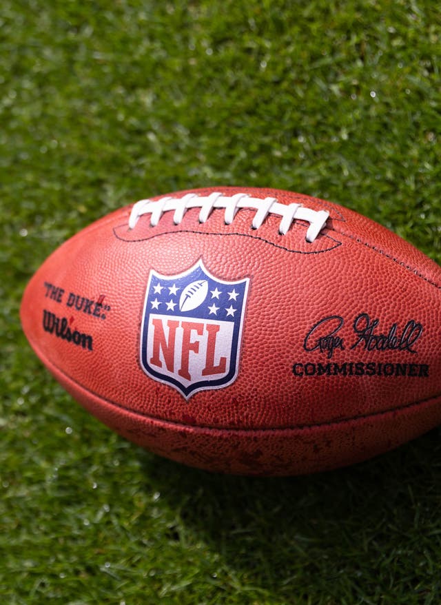 Die NFL in Europa & den USA NFL 2025 - Football auf Rasen