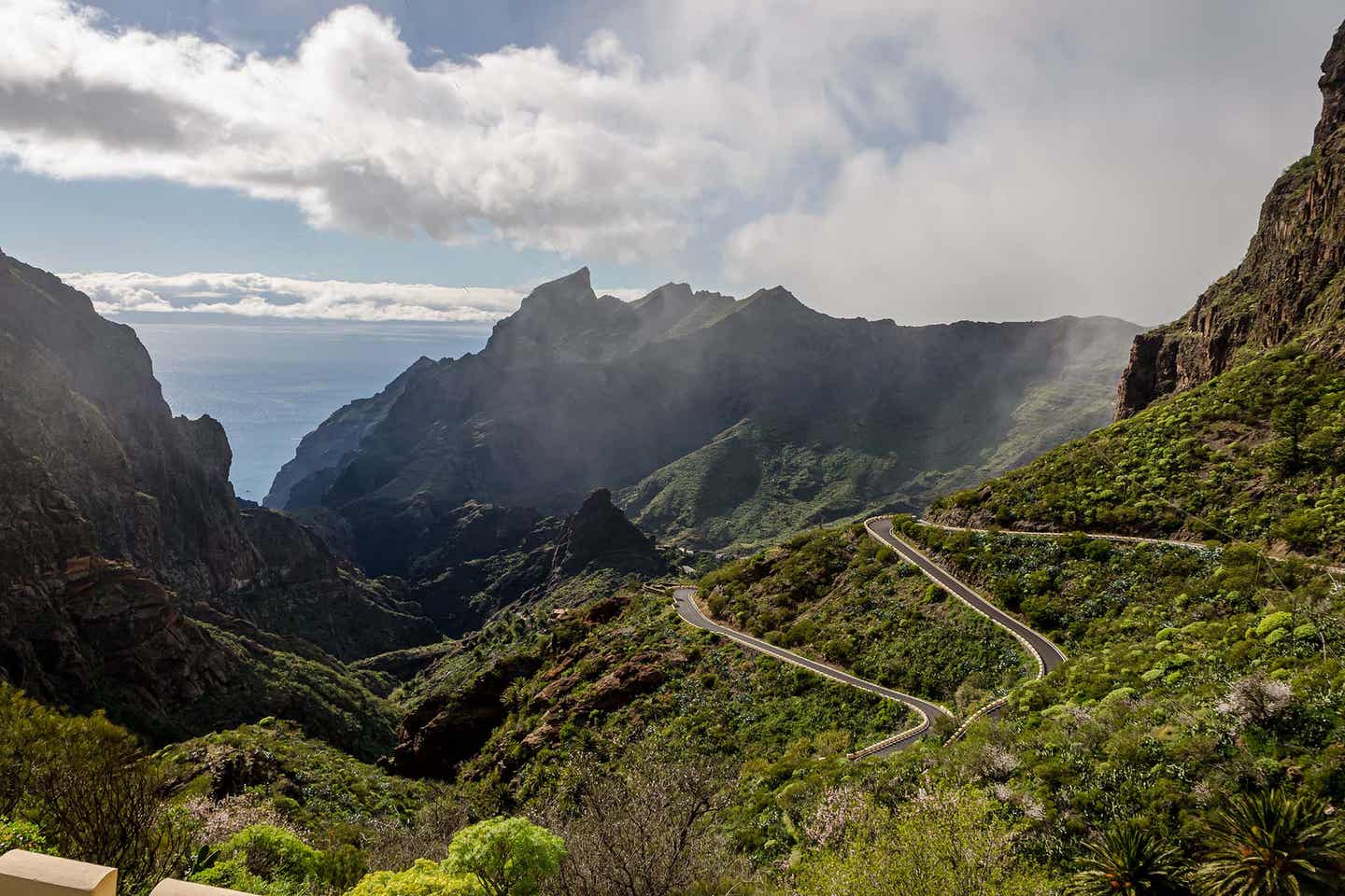 Teneriffa Masca Mountain Strasse mit Landschaft