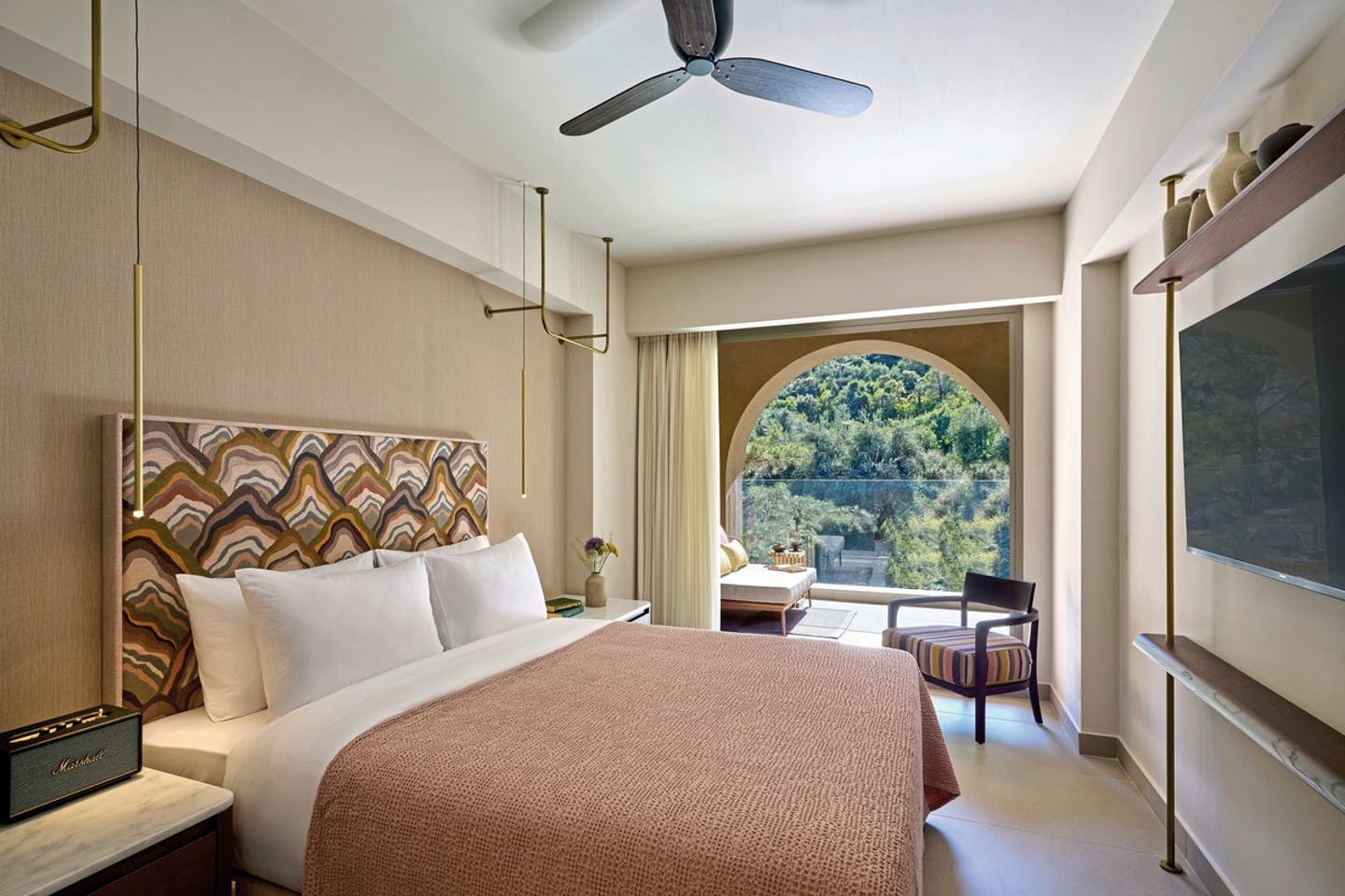 Standard Double Room Grand Balcony Mountain View (DBB)