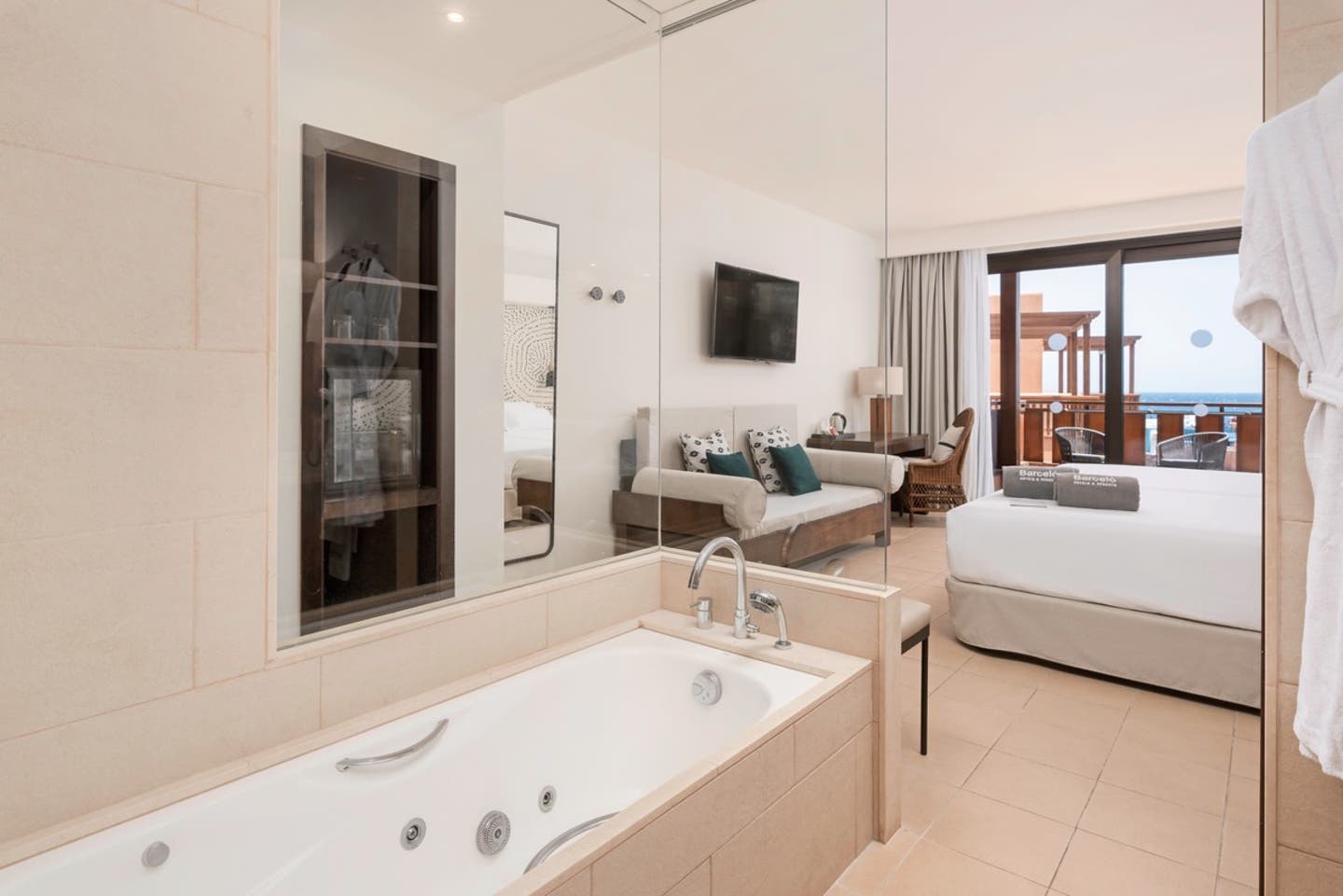 Wohnbeispiel Doppelzimmer seitl. Meerblick