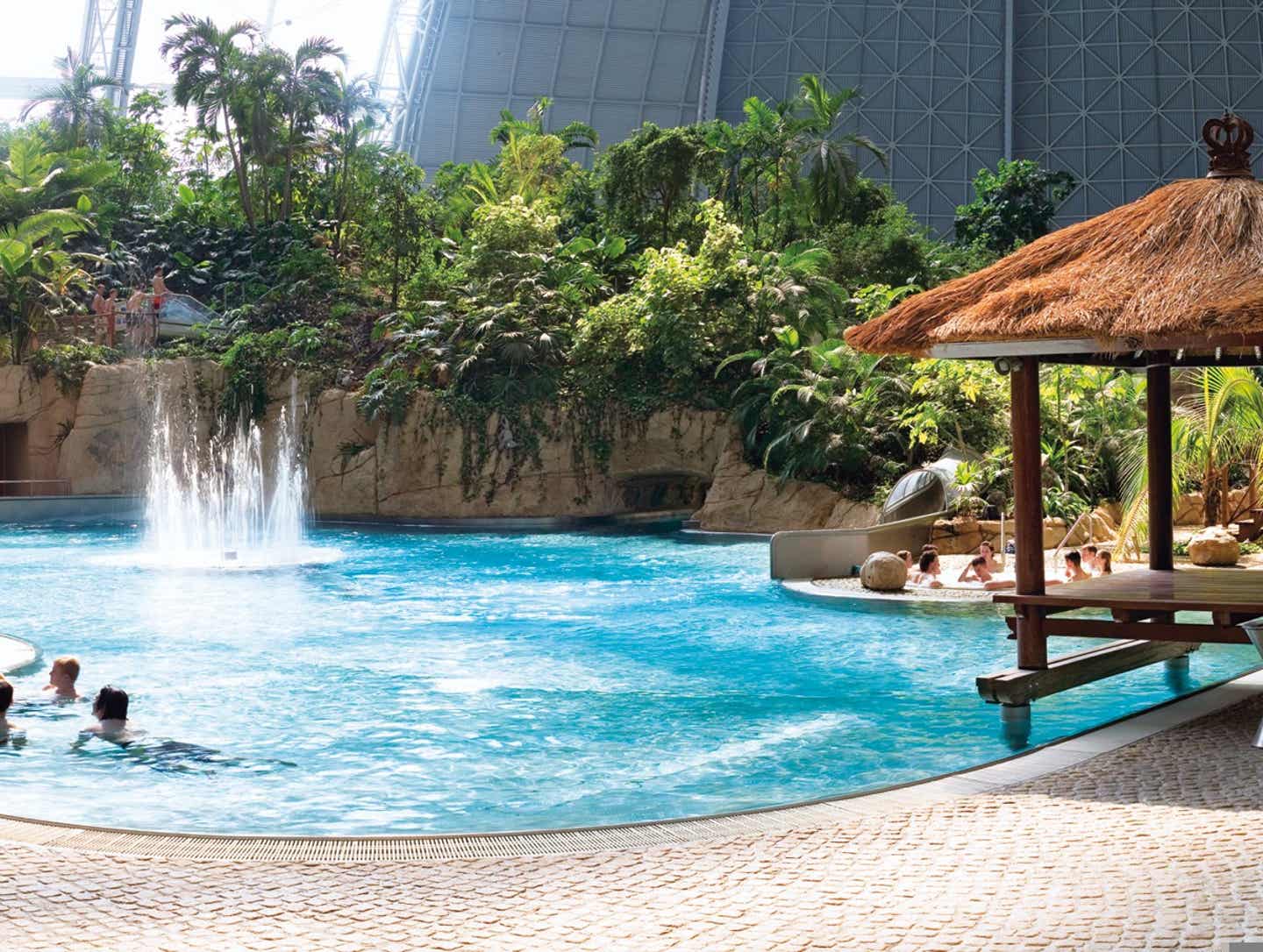 Eine Lagune im Freizeitpark „Tropical Islands“