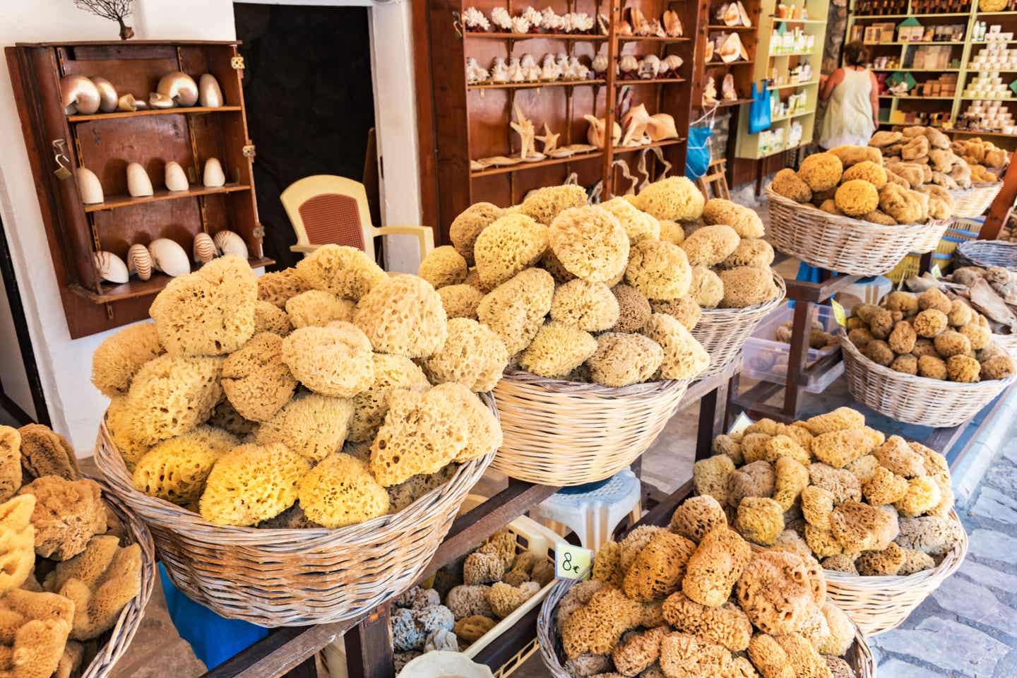 Symi bei Rhodos: Schwämme sind auf der Insel allgegenwärtig