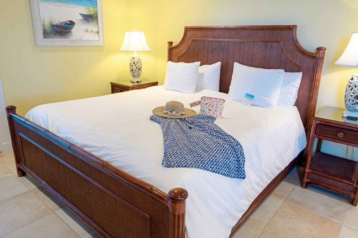 Wohnbeispiel Two Bedroom Beachfront Villa