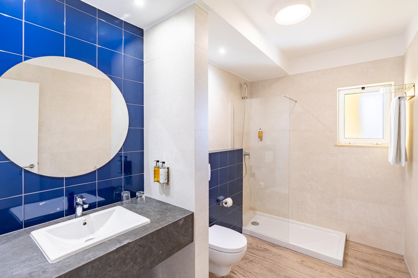 Bad Doppelzimmer Central Twin