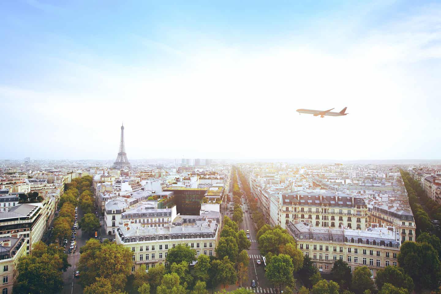 Städtereisen mit Flug. Frankreich: Flieger startet in Paris 