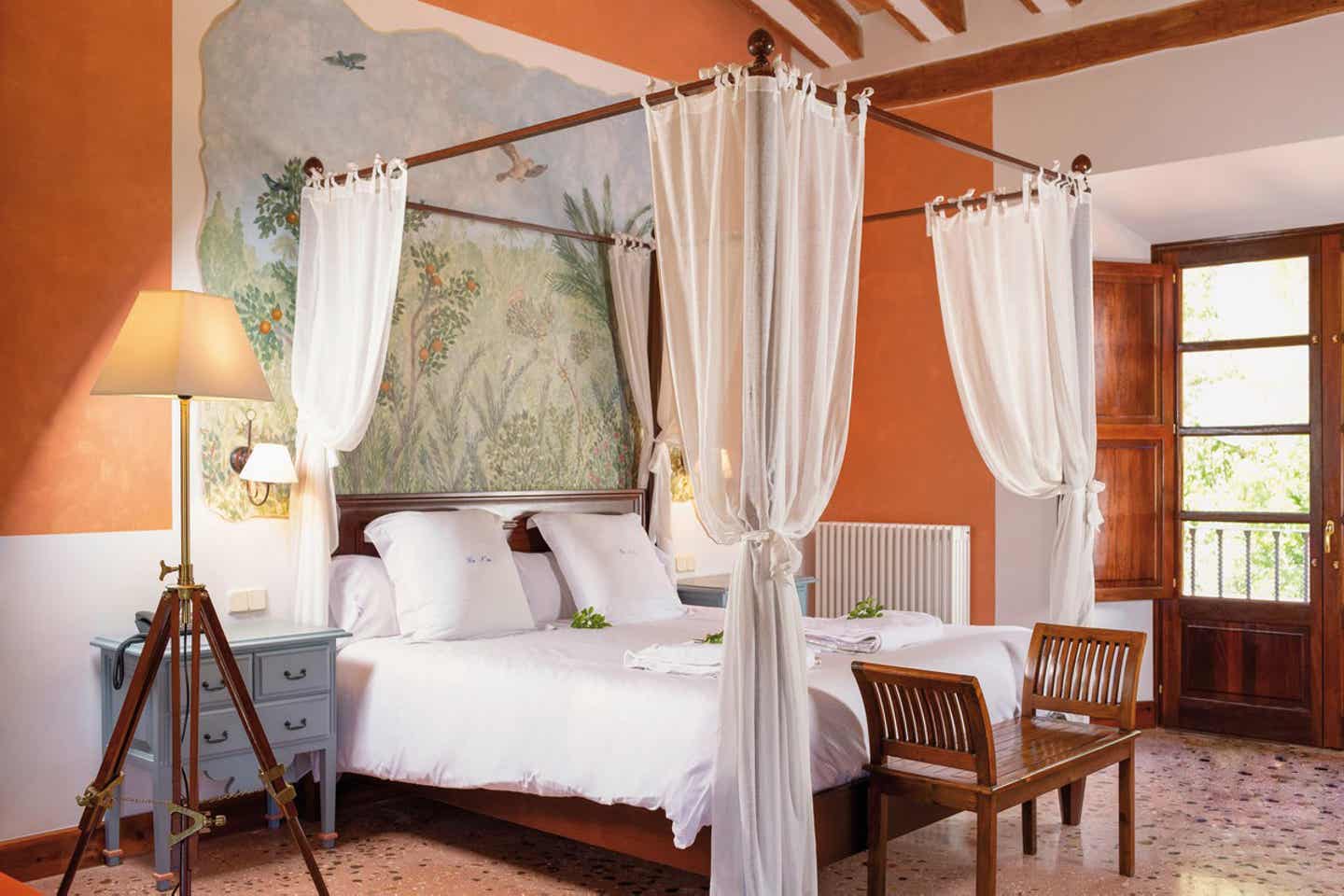 Schlafzimmer im mediterranen Stil