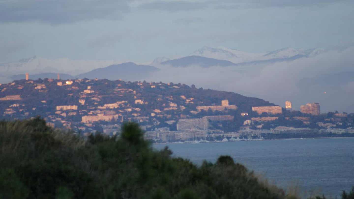 Ausblick auf die Küste von Nizza