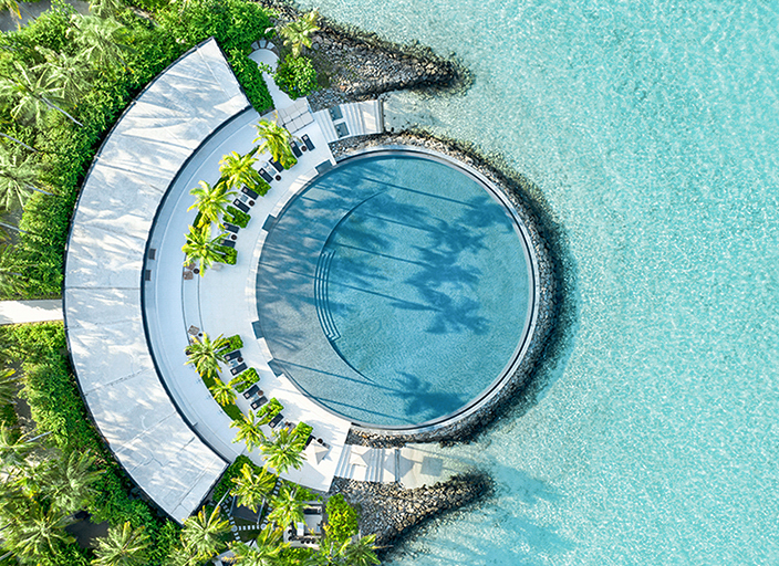 Ritz_Carlton_Maldives_Deluxe_KV_LP_704x512.jpg