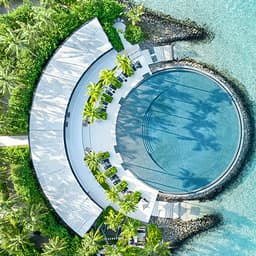 Ritz_Carlton_Maldives_Deluxe_KV_LP_704x512.jpg