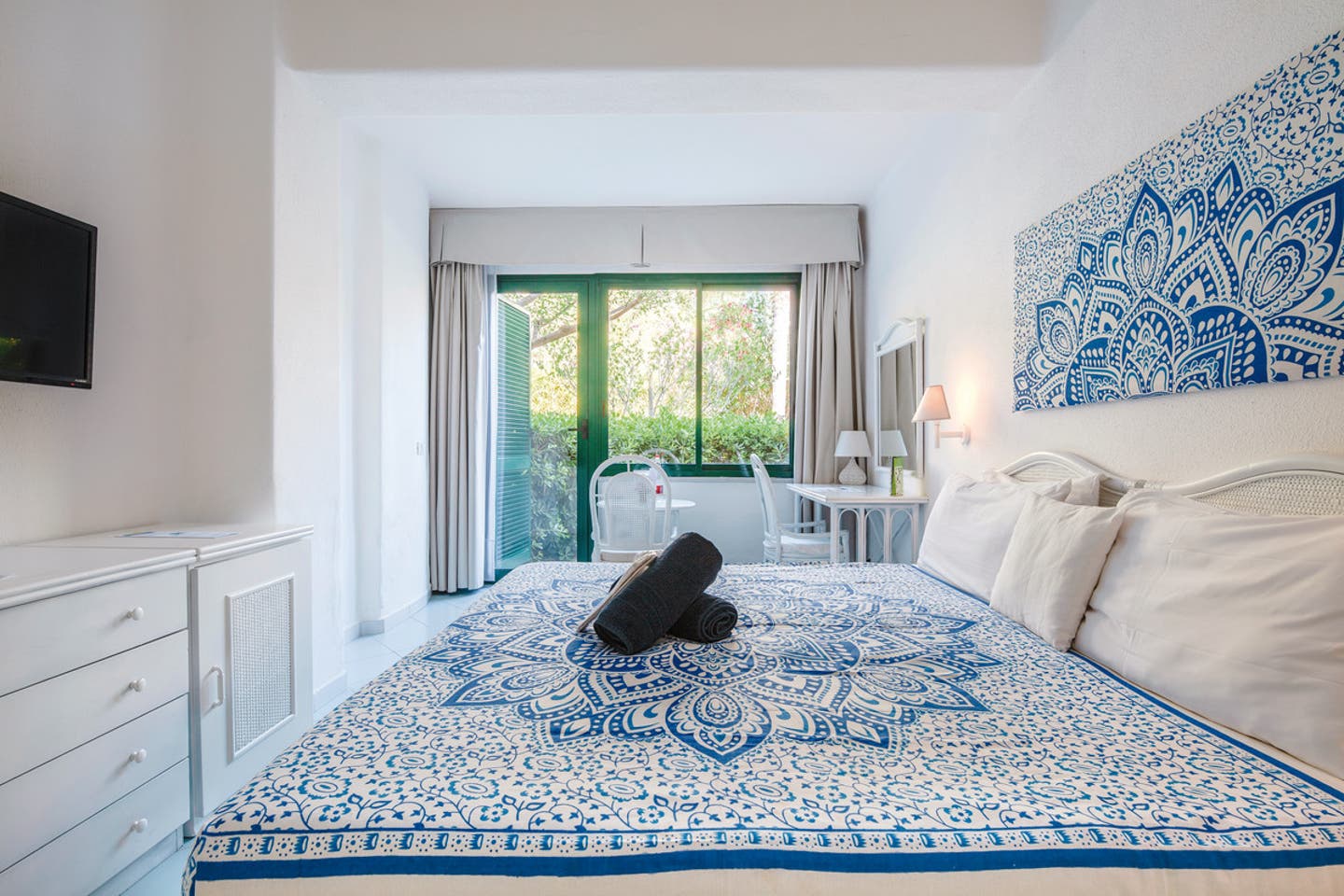Wohnbeispiel Doppelzimmer Komfort Gartenseite mit Terrasse