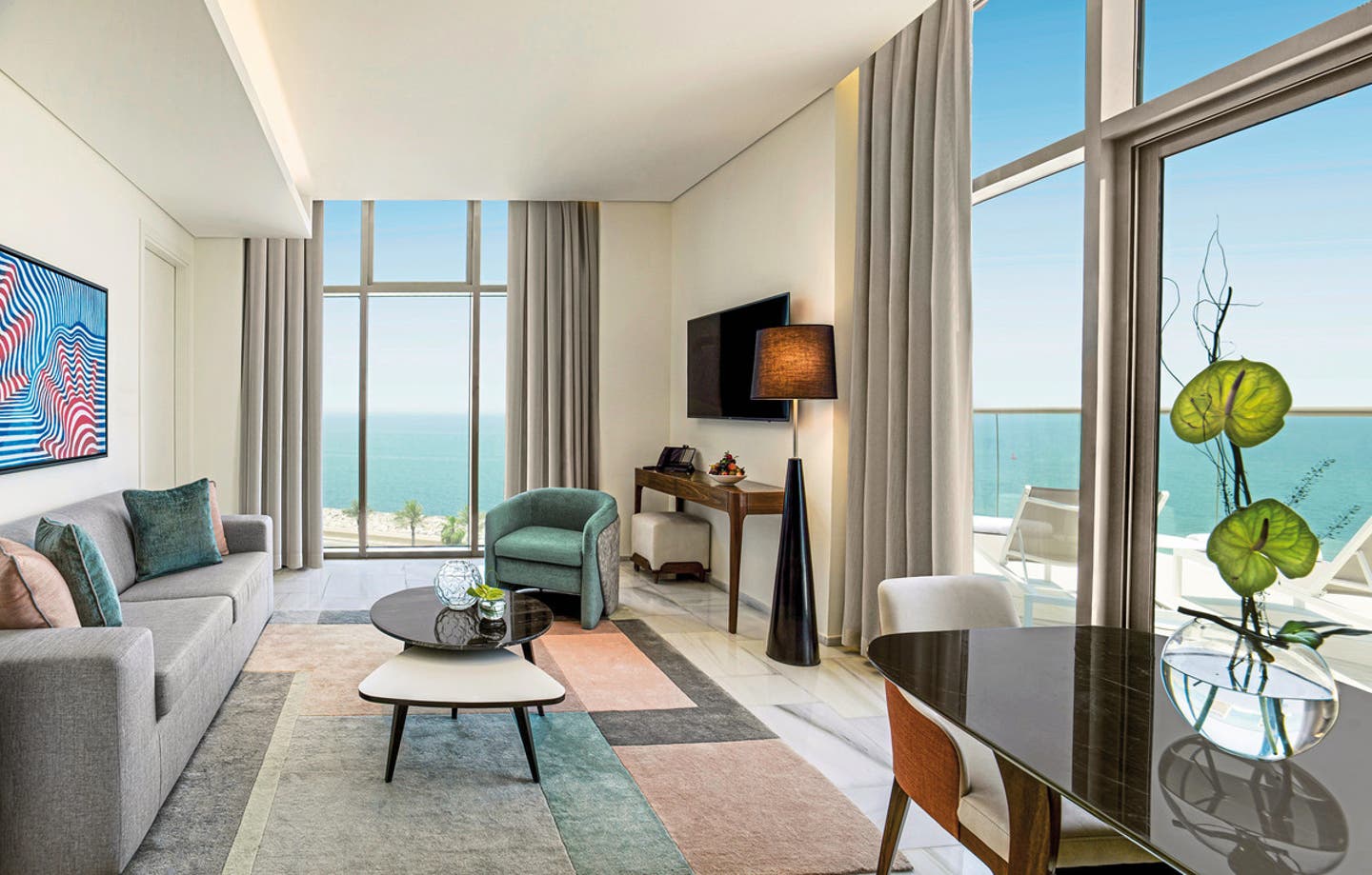 Wohnbeispiel One Bedroom Suite Arabian Sea View