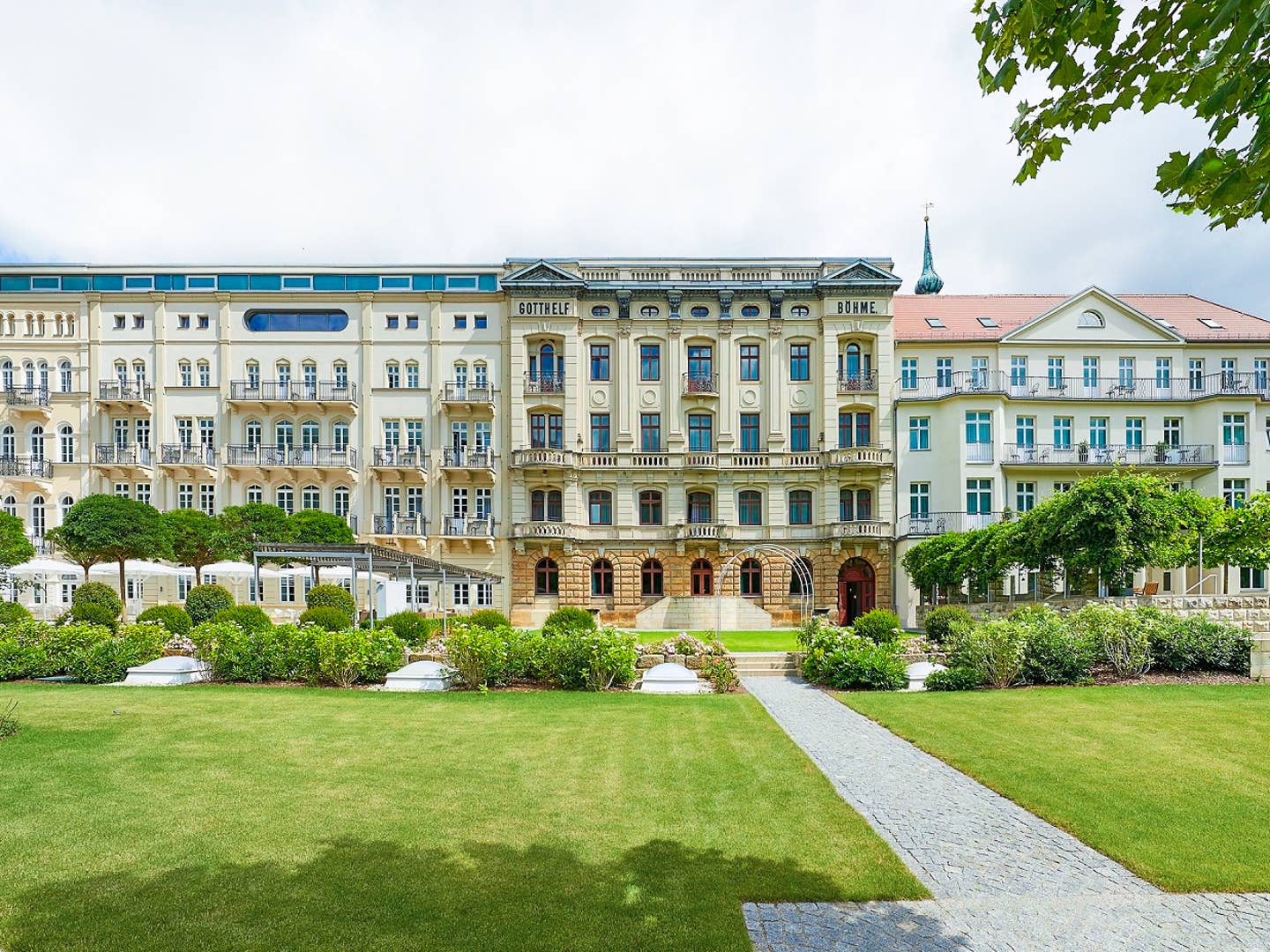 Blick auf die Elbresidenz