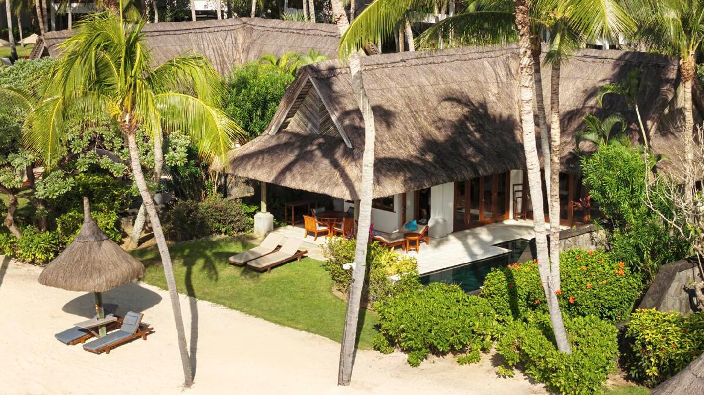 Villa Beachfront with private Pool