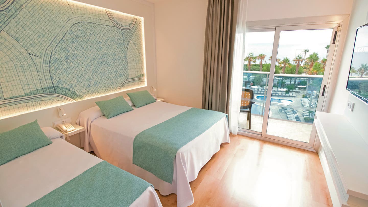Wohnbeispiel Doppelzimmer Poolblick