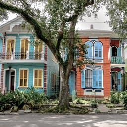 usa-louisiana-new-orleans-bunte-haeuserzeile-g-1218638588.jpg