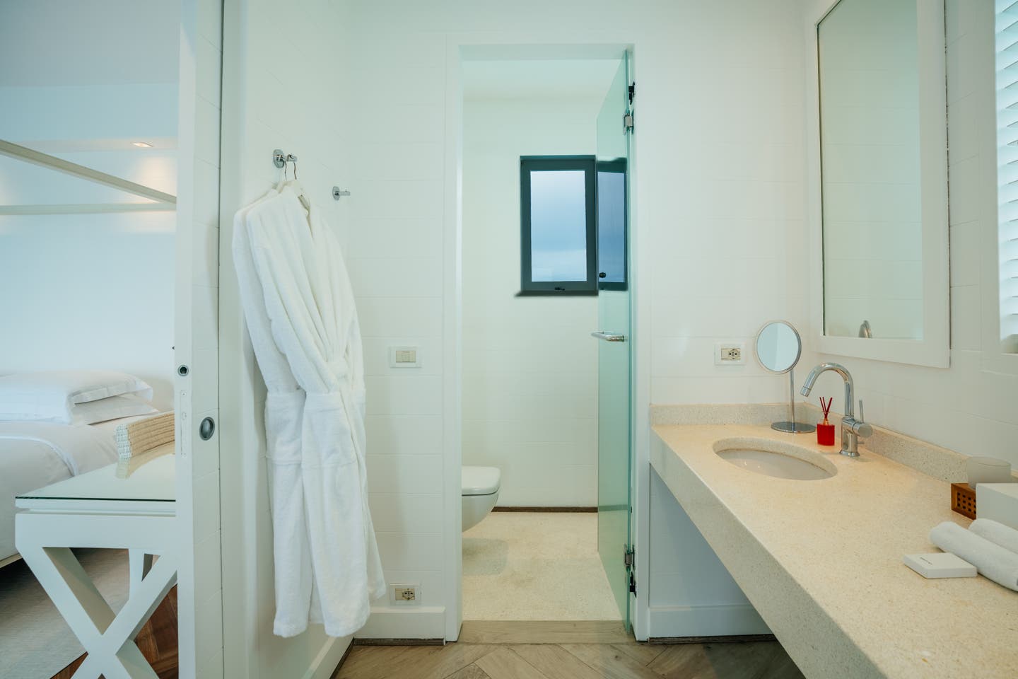 Badezimmer einer Water Villa im ananea Diamonds Athuruga